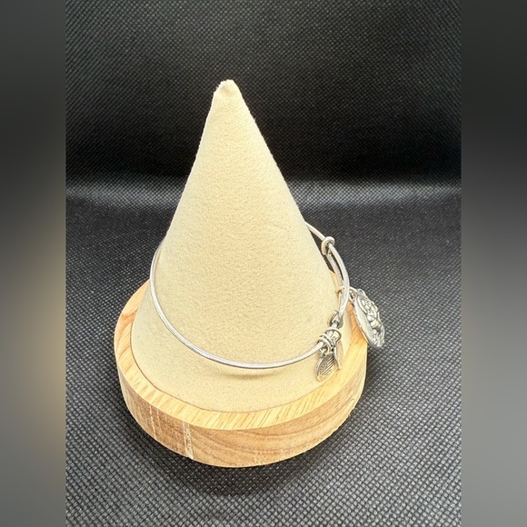 🩶ALEX AND ANI🩶Laughing Buddha Charm Bangle in Rafaelian Silver/EUC - Picture 6 of 8